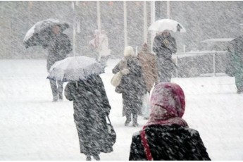 Хуртовини, замети та посилення морозів: на найближчі дні в Україні синоптики прогнозують погіршення погоди