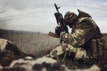 Загибель трьох військових на Донбасі: президент назвав три версії підриву