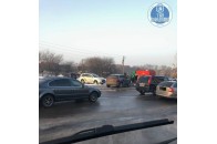 На Волині зіткнулись дві автівки, утворився затор (фото)