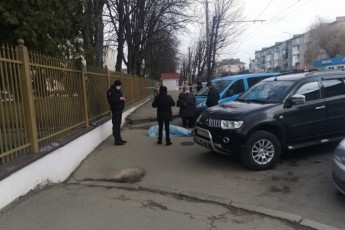 Головні новини Волині 10 березня: біля лікарні помер чоловік; відремонтовано ділянку регіональної дороги; суддю обрали членом Вищої ради правосуддя