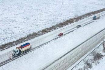 Сніг і вітер: чи забезпечений проїзд на дорогах державного значення на Волині
