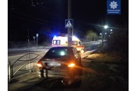 П'яний водій на швидкості в'їхав у стовп: повідомили деталі нічної автопригоди у Луцьку