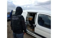 На Волині у автівці знайшли бурштину на півмільйона гривень (фото, відео)