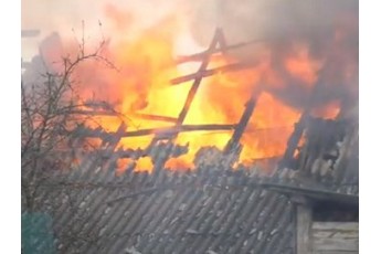 Поблизу Луцька у дачному масиві трапилась пожежа (відео)