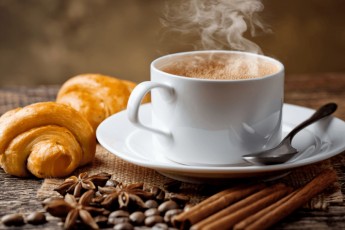 Лікарка попередила про небезпеку кави зранку