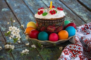 Як накрити стіл на Великдень: правила святкового сервірування (фото)
