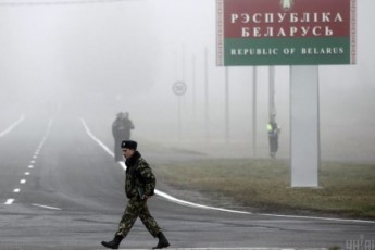 Білорусь запроваджує плату за виїзд в Україну