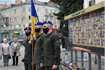 Головні новини Волині 22 травня: річниця загибелі військових під Волновахою; зник волинянин