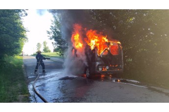 На Волині згоріла вантажівка (фото, відео)