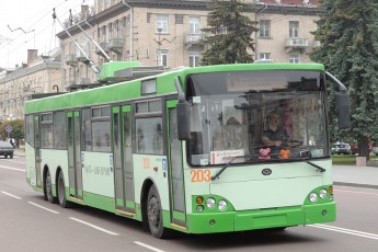 У Луцьку тролейбуси курсуватимуть за новим маршрутом через ремонт проспекту Волі