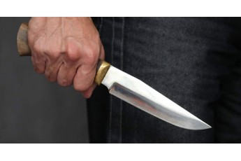 У Луцькому районі чоловік встромив ножа у шию 24-річному сусідові, хлопець помер