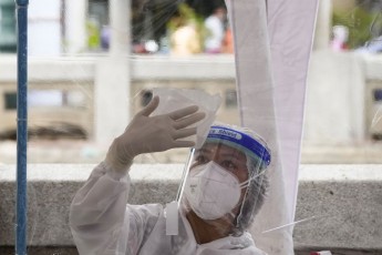«Дельта» може заполонити Україну вже за кілька тижнів: епідеміологиня попередила про спалах коронавірусу