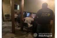 Працював для «своїх»: у Луцьку поліцейські припинили діяльність підпільного грального закладу