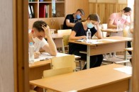 В Україні школи скасовують навчання в 10-11 класах: розповіли, що робити батькам