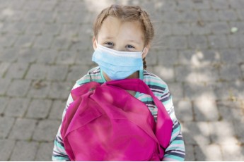На Прикарпатті через спалах інфекції закрили дитячий табір (відео)