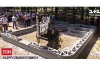 Вперше в Україні: на Сумщині почали друкувати будинок на 3D-принтері (відео)
