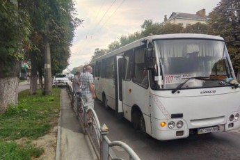 Повідомили деталі аварії у Луцьку за участі двох маршруток